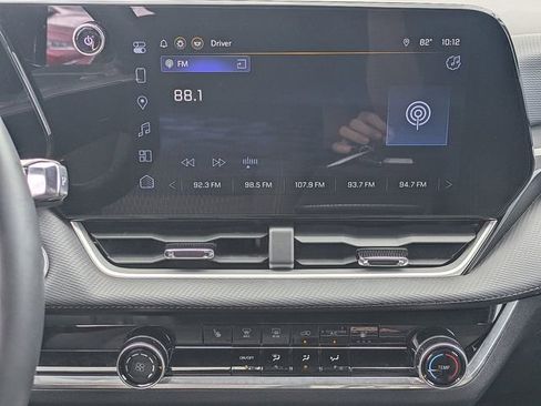 Used 2025 Chevrolet Equinox LT FWD image 19