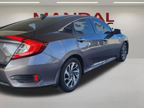 Used 2018 Honda Civic EX image 8