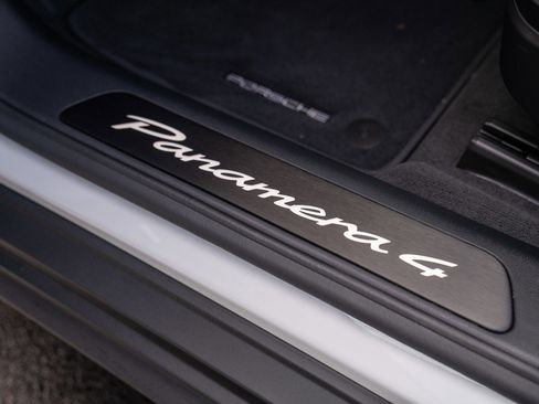 New 2026 Porsche Panamera 4 image 12