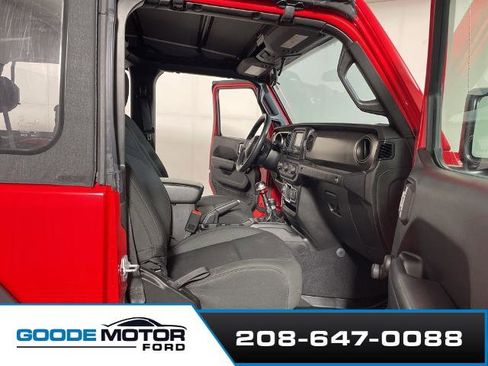 Used 2020 Jeep Wrangler Sport image 29