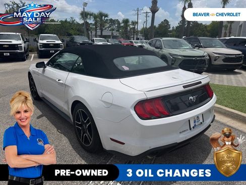 Used 2021 Ford Mustang Premium RWD image 6
