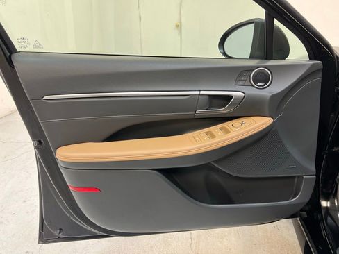 Used 2023 Hyundai Sonata Limited image 14