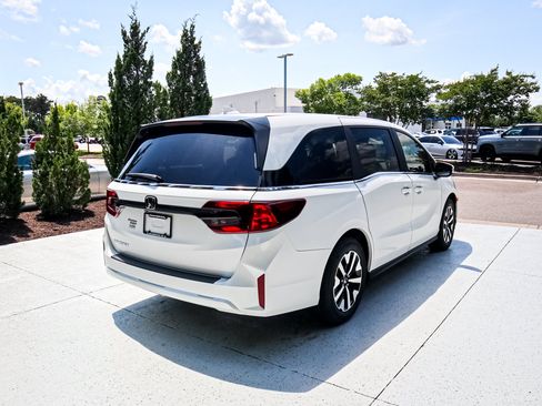 New 2026 Honda Odyssey EX-L image 10