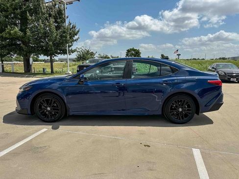 Used 2026 Toyota Camry SE w/ Multimedia Upgrade Package AWD/4WD image 6