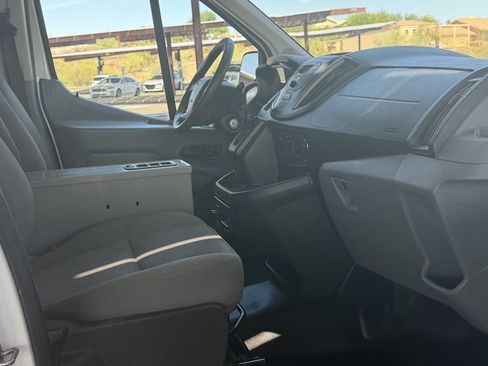 Used 2019 Ford Transit 250 148 Low Roof RWD image 9