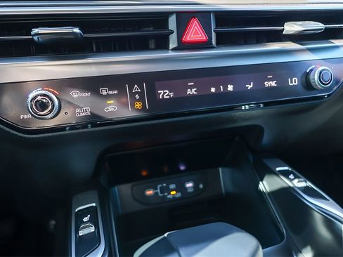 Used 2025 Kia Sorento X-Line EX image 19