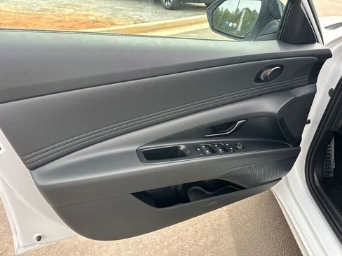 New 2026 Hyundai Elantra SEL Sport image 11