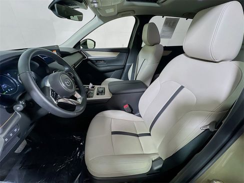 Used 2025 MAZDA CX-70 3.3 Turbo w/ Preferred Package image 17