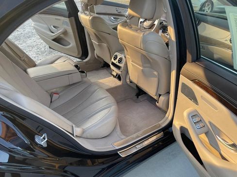 Used 2014 Mercedes-Benz S 550 Sedan image 23