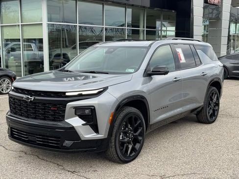 Certified 2024 Chevrolet Traverse RS w/ LPO, Floor Liner Package image 1