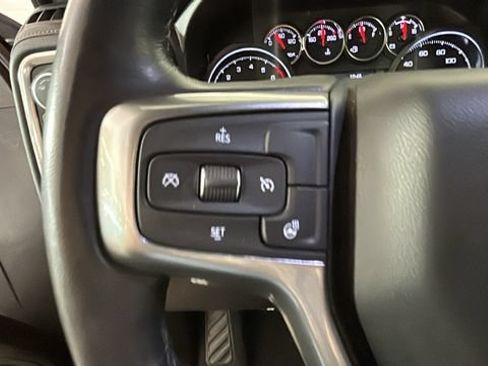 Used 2021 Chevrolet Silverado 1500 LT AWD/4WD image 15