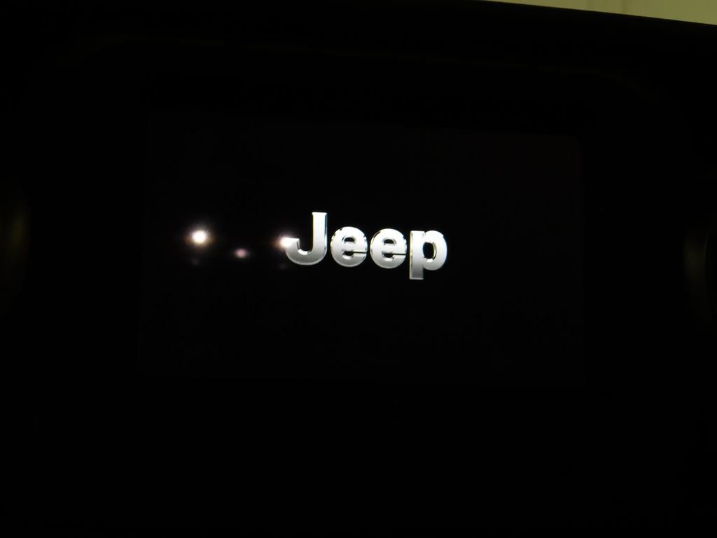 Used 2021 Jeep Wrangler Sport AWD/4WD image 43