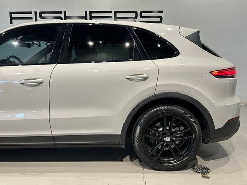 Used 2021 Porsche Cayenne S AWD/4WD image 4