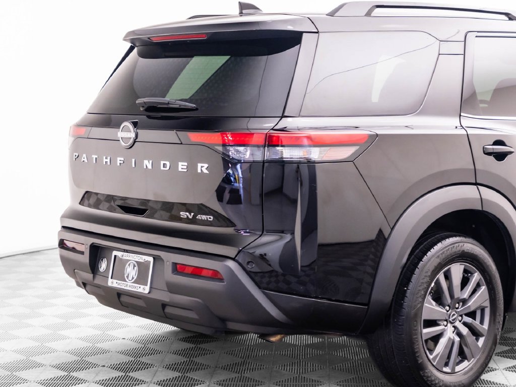 Used 2024 Nissan Pathfinder SV AWD/4WD image 40