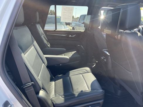 Used 2021 GMC Yukon Denali w/ Denali Ultimate Package AWD/4WD image 28