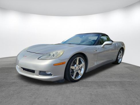Used 2005 Chevrolet Corvette Convertible w/ Preferred Equipment Group image 16