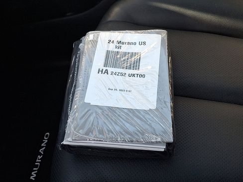 Used 2024 Nissan Murano SL image 28