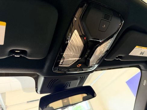 Used 2021 BMW X5 sDrive40i w/ Premium Package RWD image 61