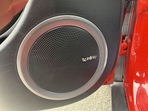 Used 2015 Kia Soul ! w/ Sun & Sound Package FWD image 17