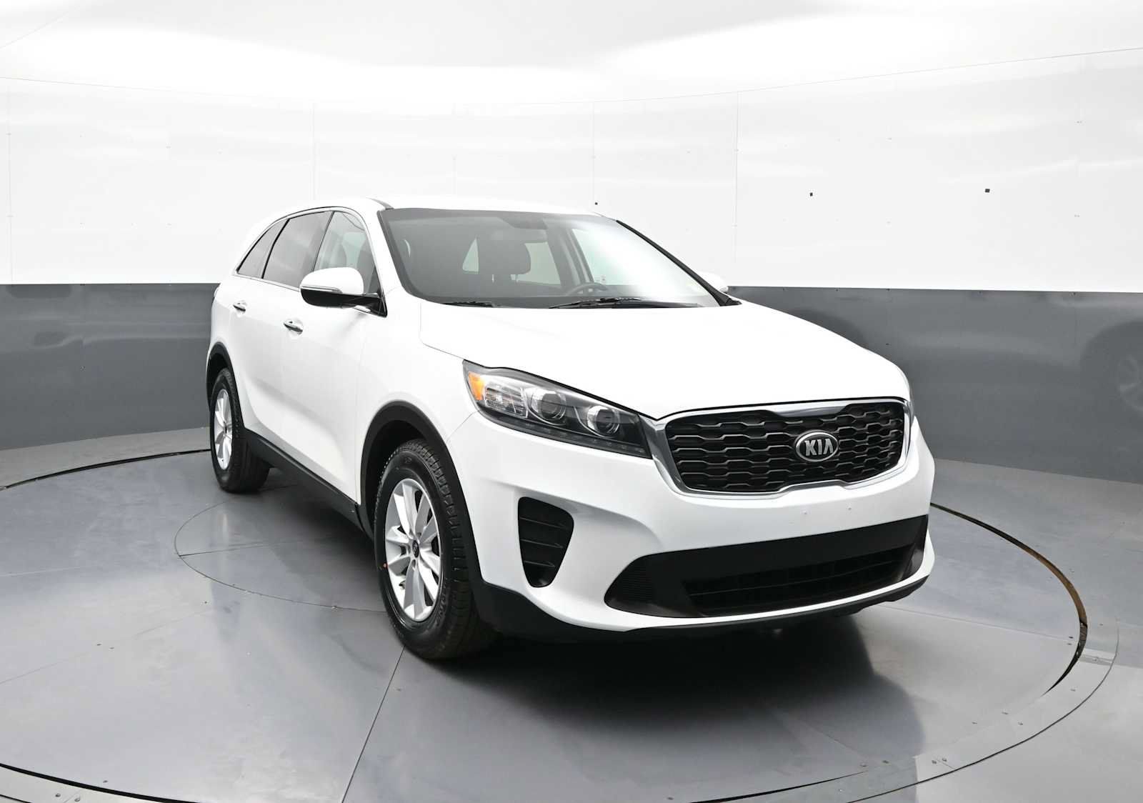Used 2020 Kia Sorento FWD V6 image 3