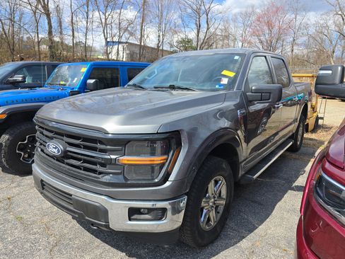 Used 2025 Ford F150 XLT w/ Equipment Group 301A Standard image 4