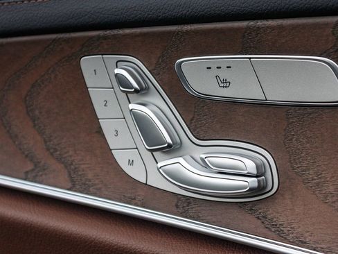 Used 2022 Mercedes-Benz E 350 4MATIC Sedan image 23