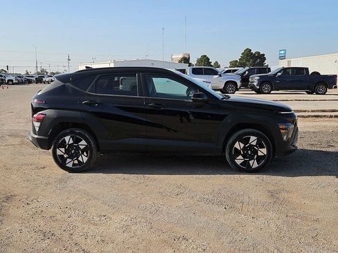 Used 2024 Hyundai Kona SEL AWD/4WD image 9