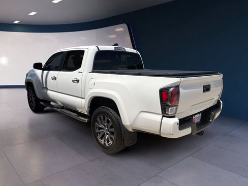 Used 2023 Toyota Tacoma Limited RWD image 3