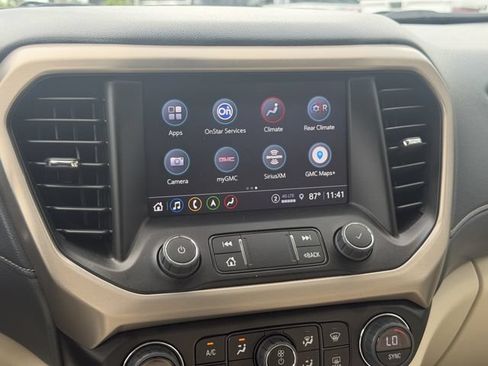 Used 2023 GMC Acadia Denali w/ Denali Ultimate Package FWD image 25