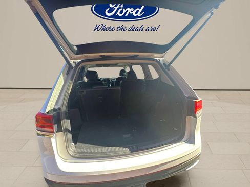 Used 2021 Volkswagen Atlas SE w/ Panoramic Sunroof Package FWD image 23