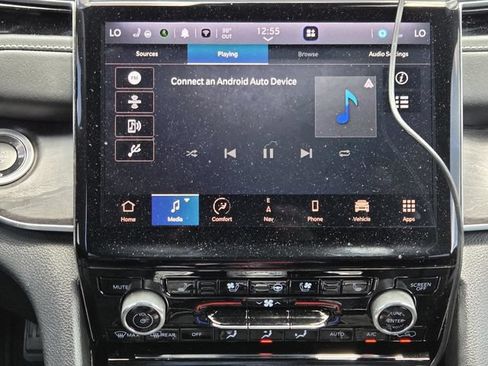 Used 2023 Jeep Grand Cherokee Overland w/ MOPAR Finishing Package AWD/4WD image 15