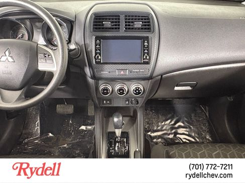 Used 2024 Mitsubishi Outlander Sport ES image 15
