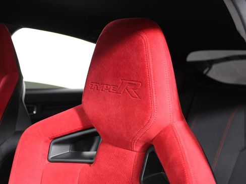 Used 2025 Honda Civic Type R image 12