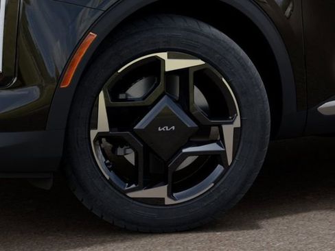 New 2026 Kia Sportage EX FWD image 9
