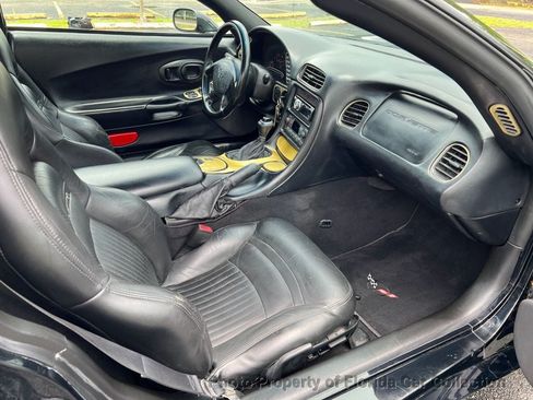 Used 1998 Chevrolet Corvette Coupe w/ Roof Pkg RWD image 9