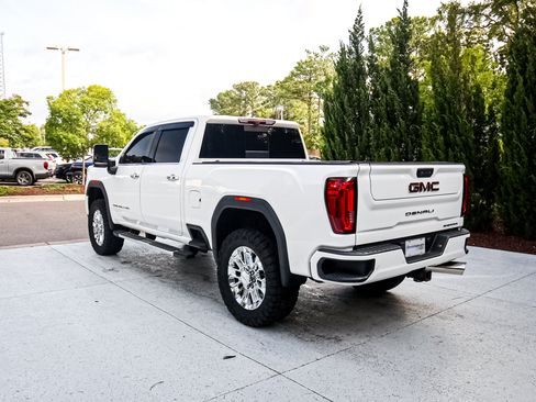 Used 2020 GMC Sierra 3500 Denali w/ Denali Ultimate Package AWD/4WD image 9