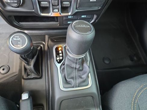 New 2026 Jeep Gladiator Sport image 20