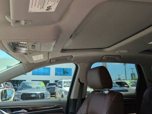 Used 2020 Buick Enclave Avenir w/ Avenir Technology Package AWD/4WD image 10