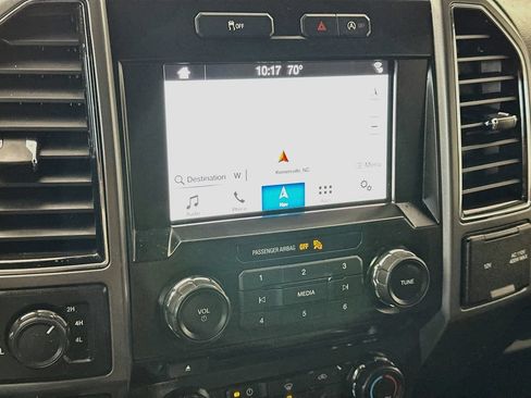 Used 2017 Ford F150 XLT w/ Equipment Group 302A Luxury AWD/4WD image 19