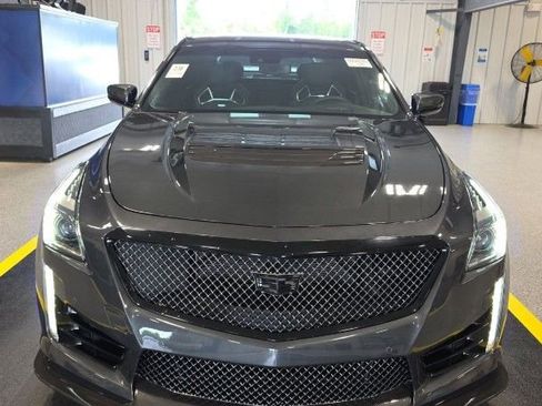 Used 2018 Cadillac CTS V w/ Carbon Fiber Package RWD image 2