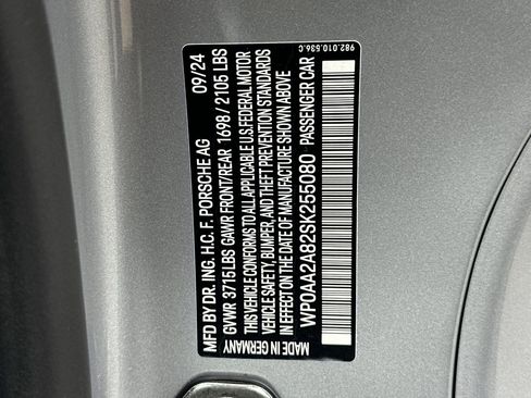 Used 2025 Porsche 718 Cayman image 30