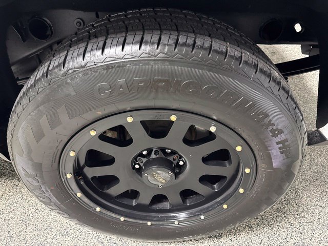 Used 2018 Chevrolet Silverado 1500 LT w/ All Star Edition AWD/4WD image 16