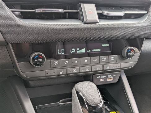 New 2026 Subaru Outback Limited AWD/4WD image 13