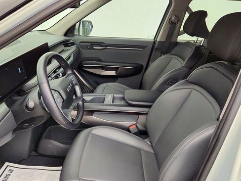 Used 2024 Kia EV9 Light Long Range RWD image 19