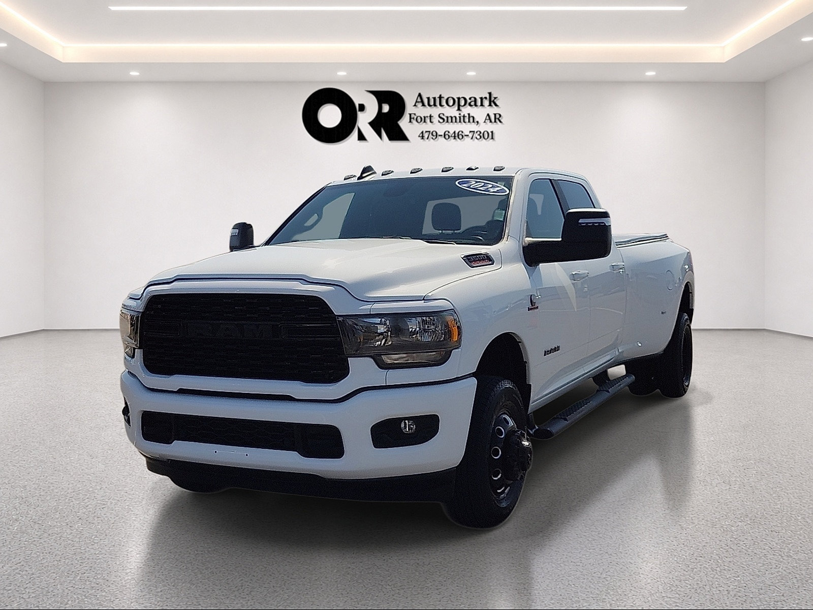 Used 2024 RAM 3500 Big Horn w/ Night Edition AWD/4WD image 2
