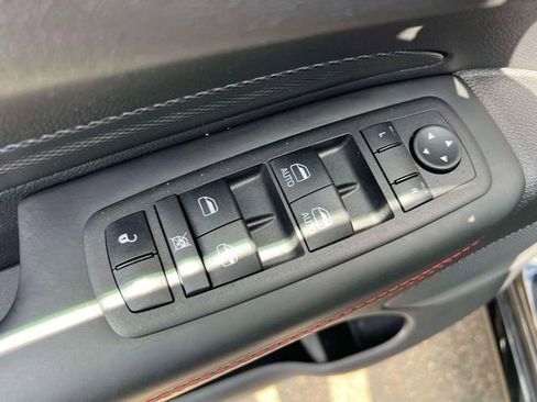 Used 2023 Dodge Durango GT AWD/4WD image 23