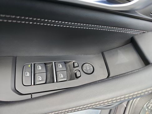 Used 2023 BMW X6 xDrive40i w/ Premium Package image 28