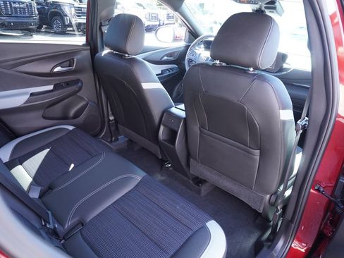 Used 2024 Buick Envista Preferred w/ Convenience II Package image 10