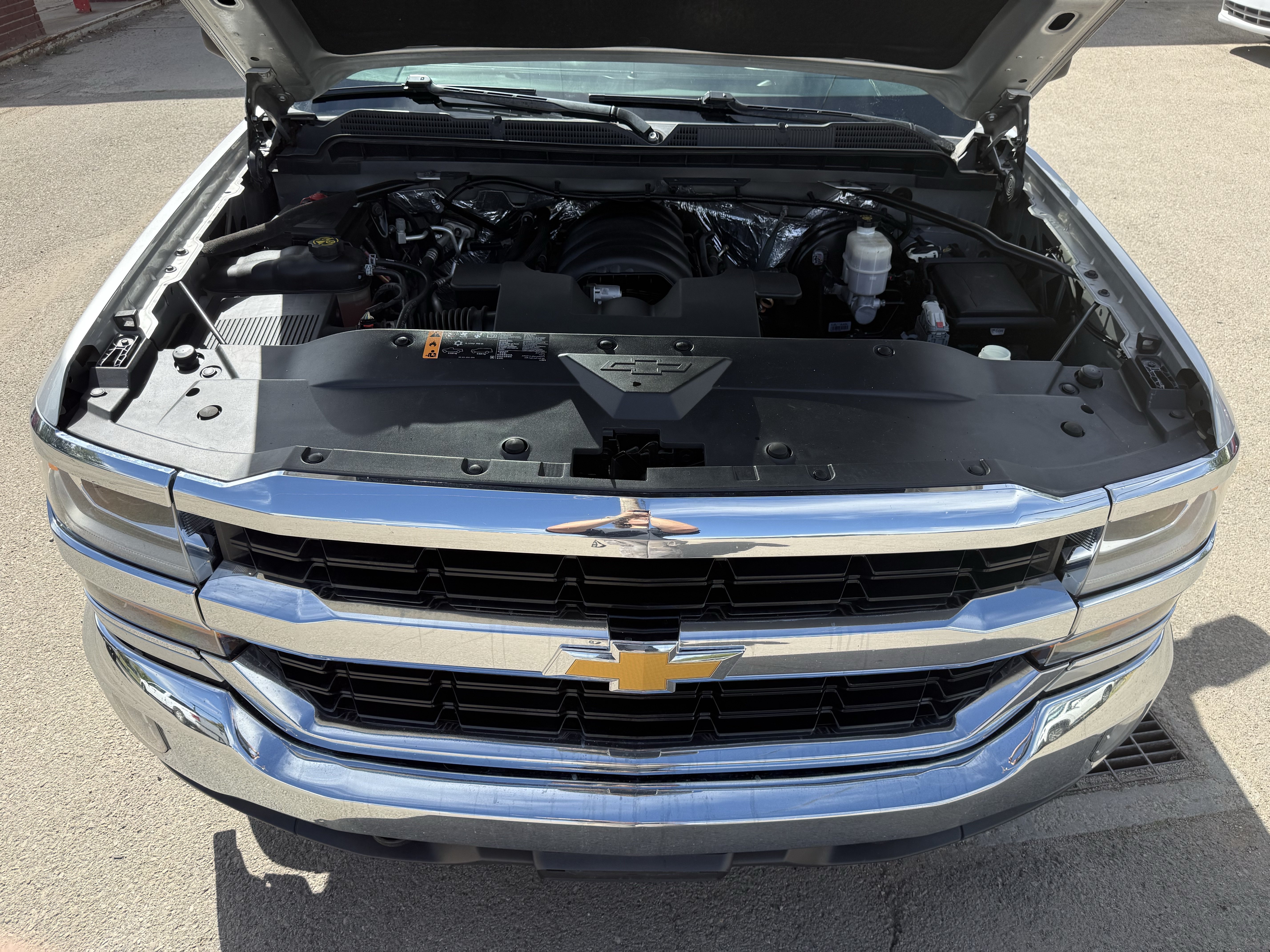 Used 2017 Chevrolet Silverado 1500 LT w/ All Star Edition AWD/4WD image 22