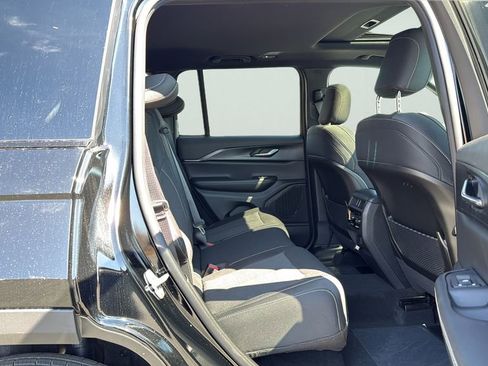 New 2026 Jeep Grand Cherokee Laredo X AWD/4WD image 12